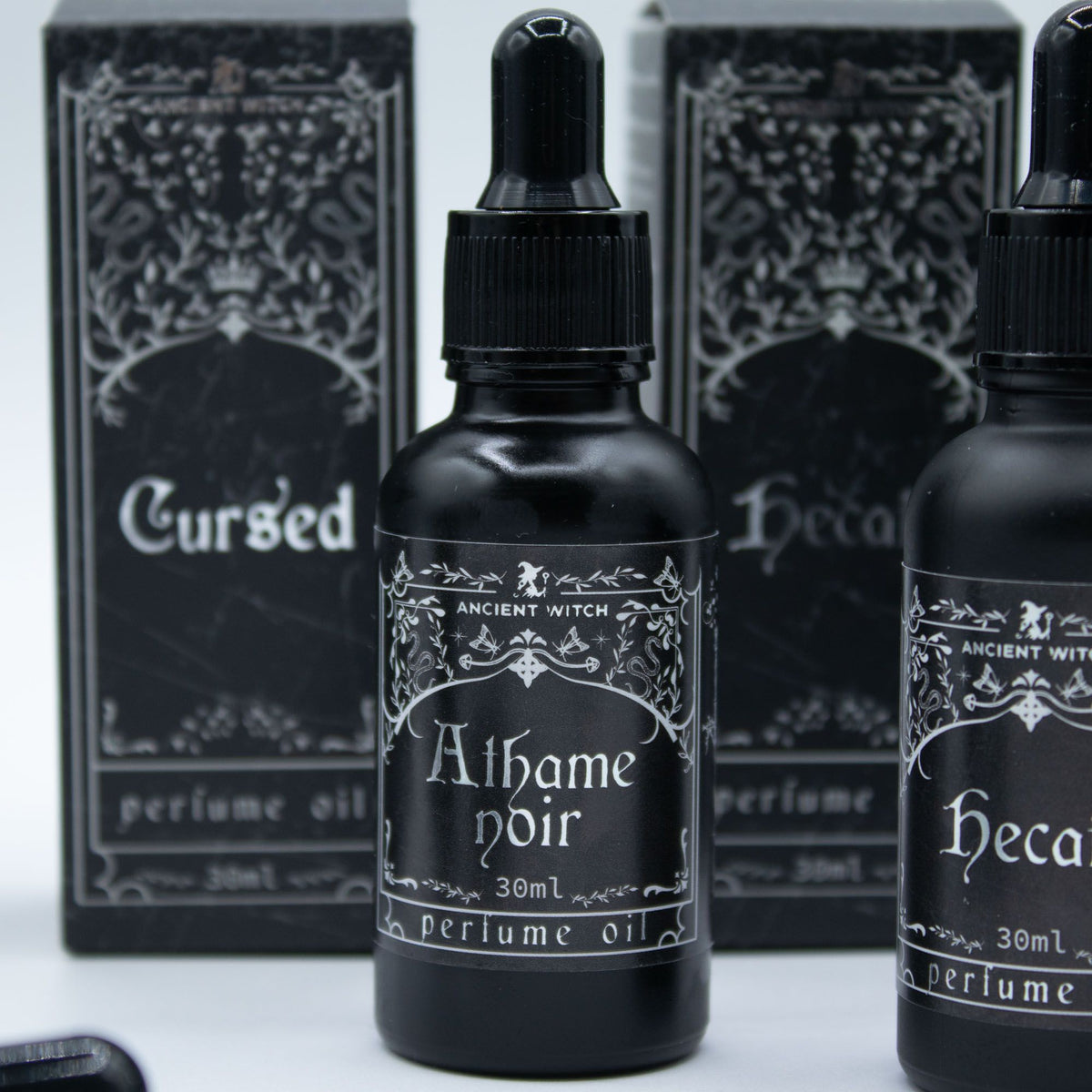 Óleo Perfumado da Bruxa Ancestral – Athame Noir