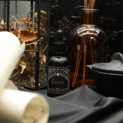 Óleo Perfumado da Bruxa Ancestral – Amaldiçoado