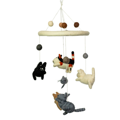 Móbile Artesanal de Feltro – Gato & Ratinhos