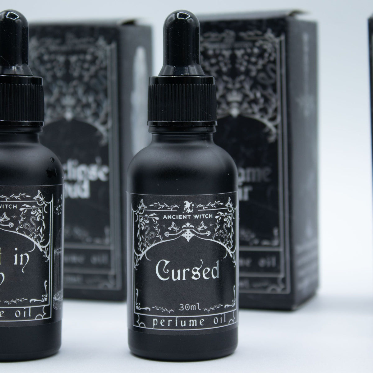 Óleo Perfumado da Bruxa Ancestral – Amaldiçoado